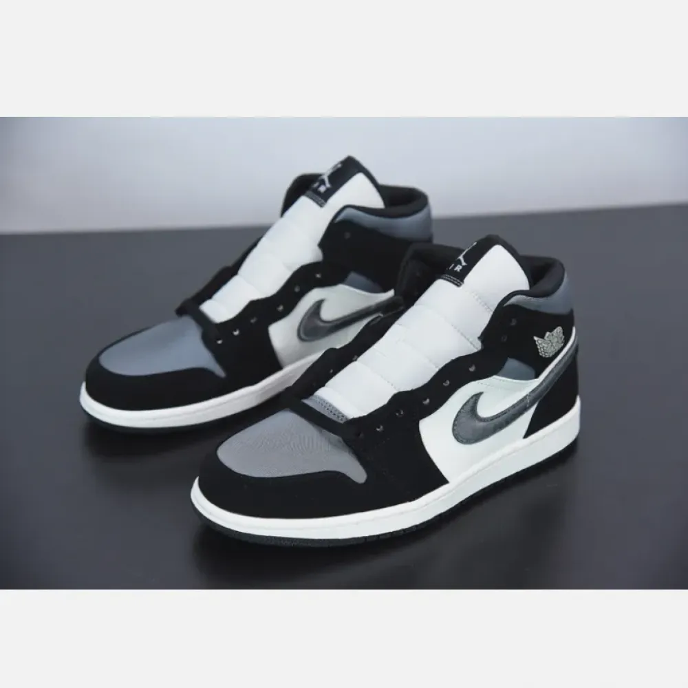 Air Jordan 1 Mid “Satin”  852542-011