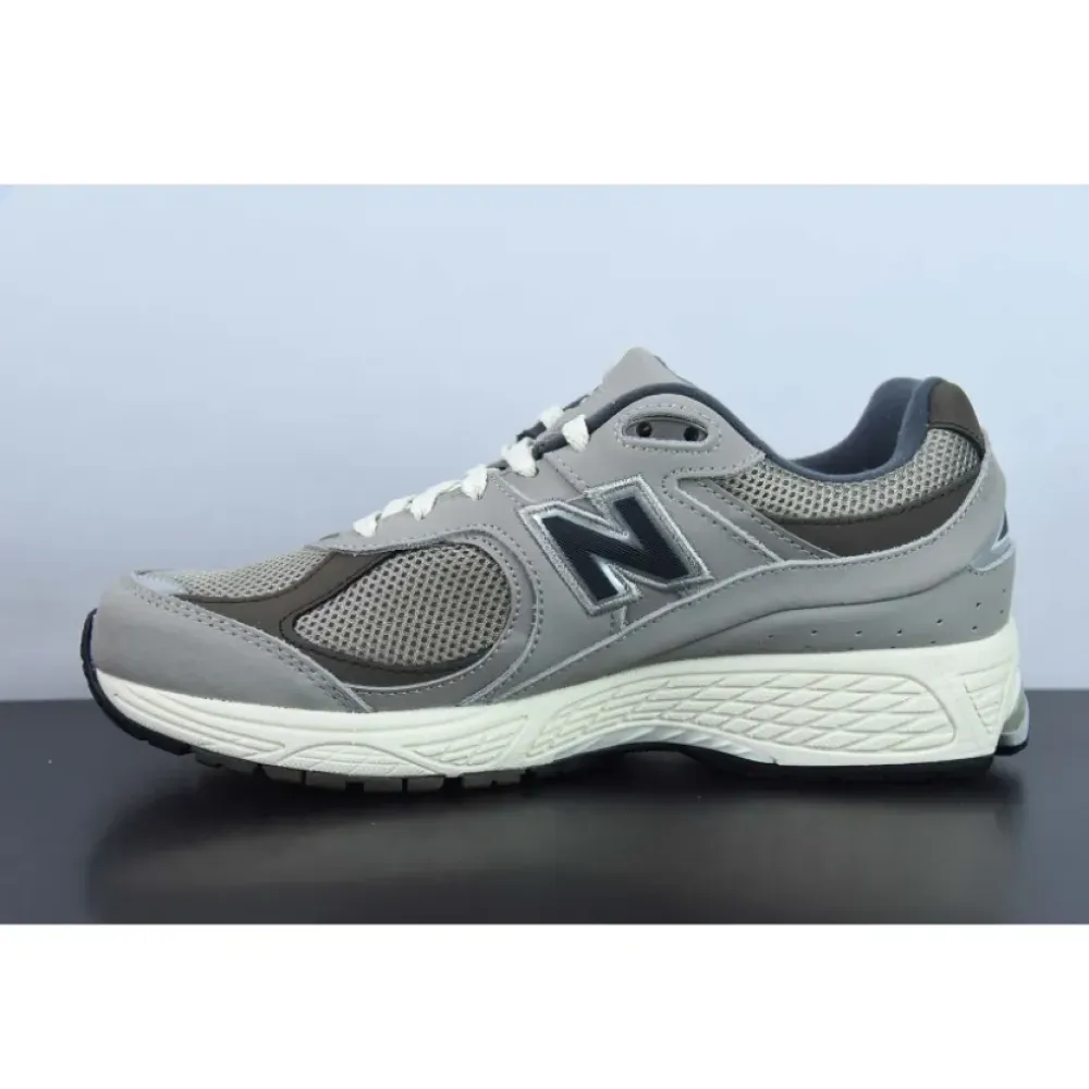 New Balance 2002R ‘Warm Alpaca Light Chalkboard’ M2002RAW