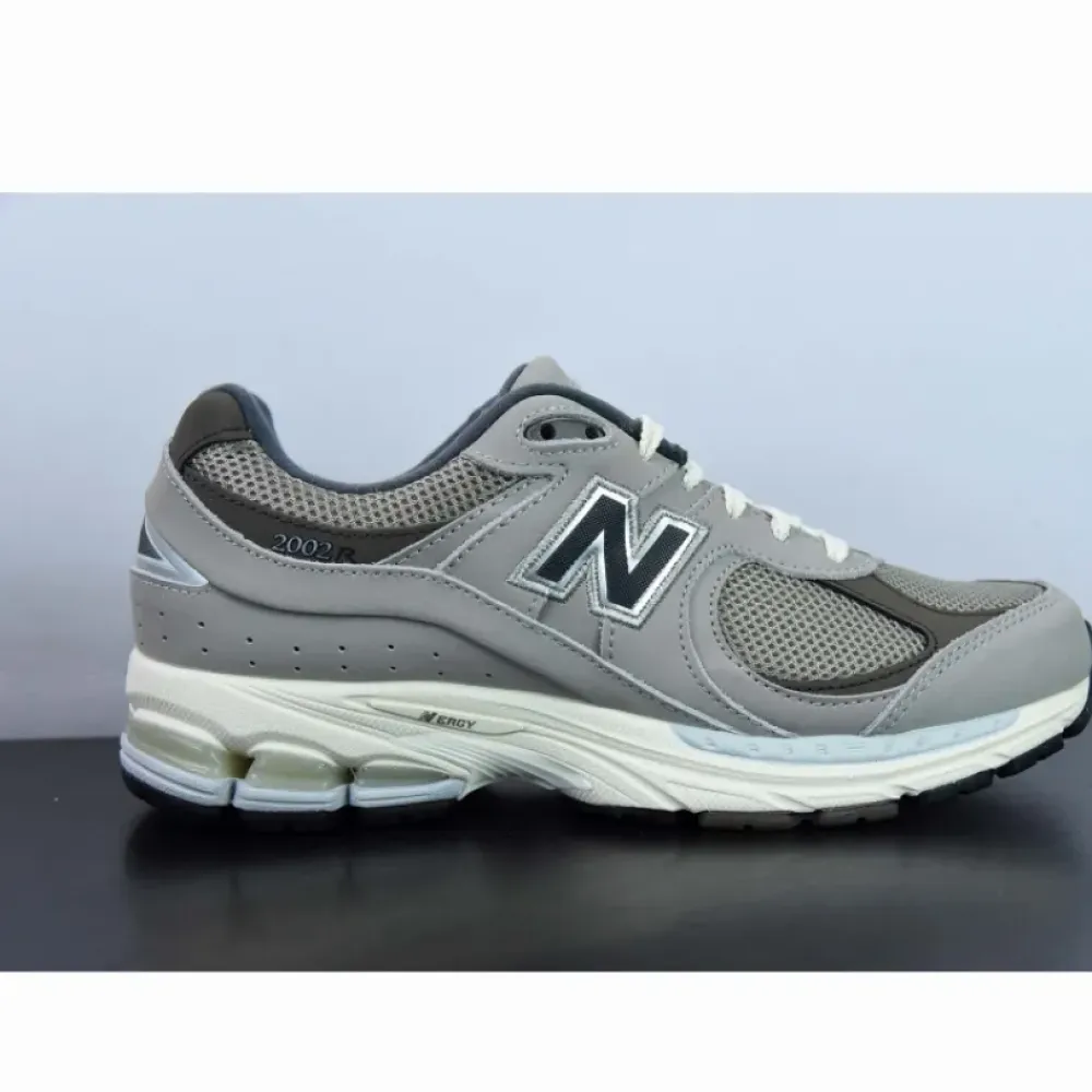 New Balance 2002R ‘Warm Alpaca Light Chalkboard’ M2002RAW