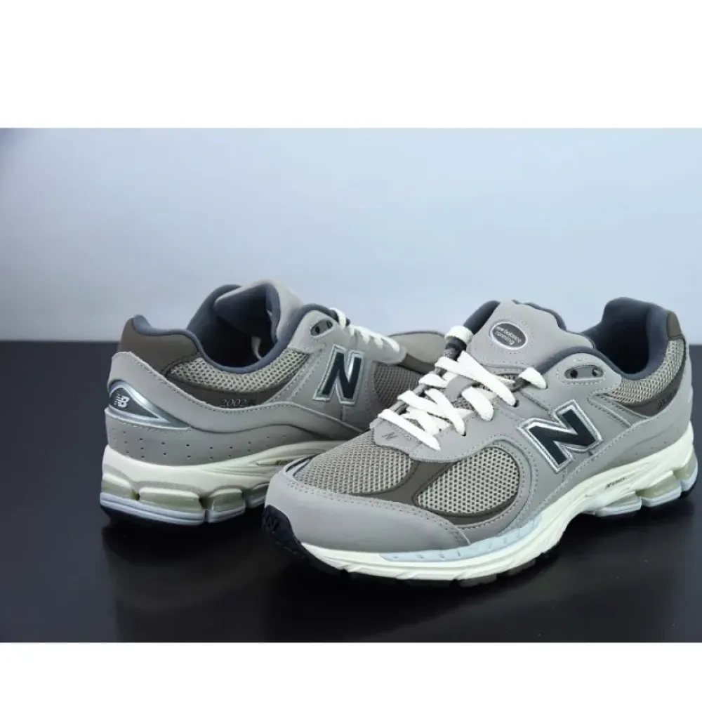 New Balance 2002R ‘Warm Alpaca Light Chalkboard’ M2002RAW