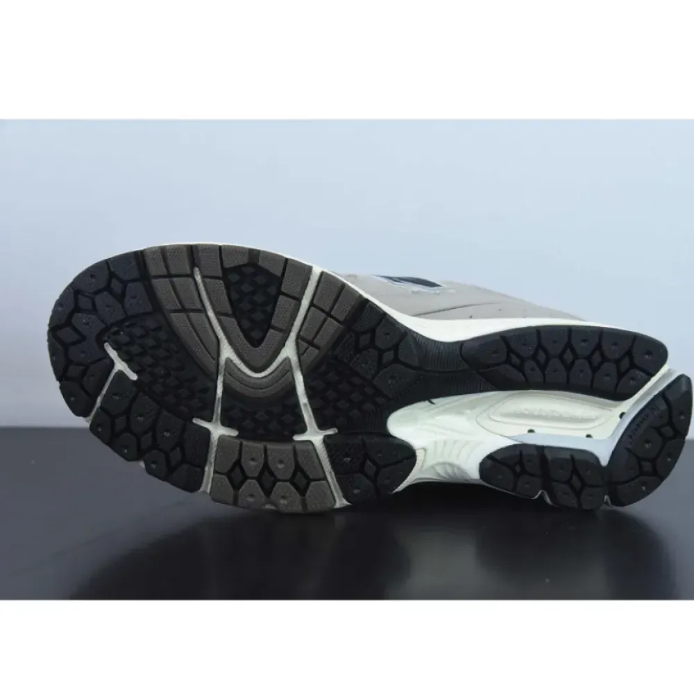 New Balance 2002R ‘Warm Alpaca Light Chalkboard’ M2002RAW