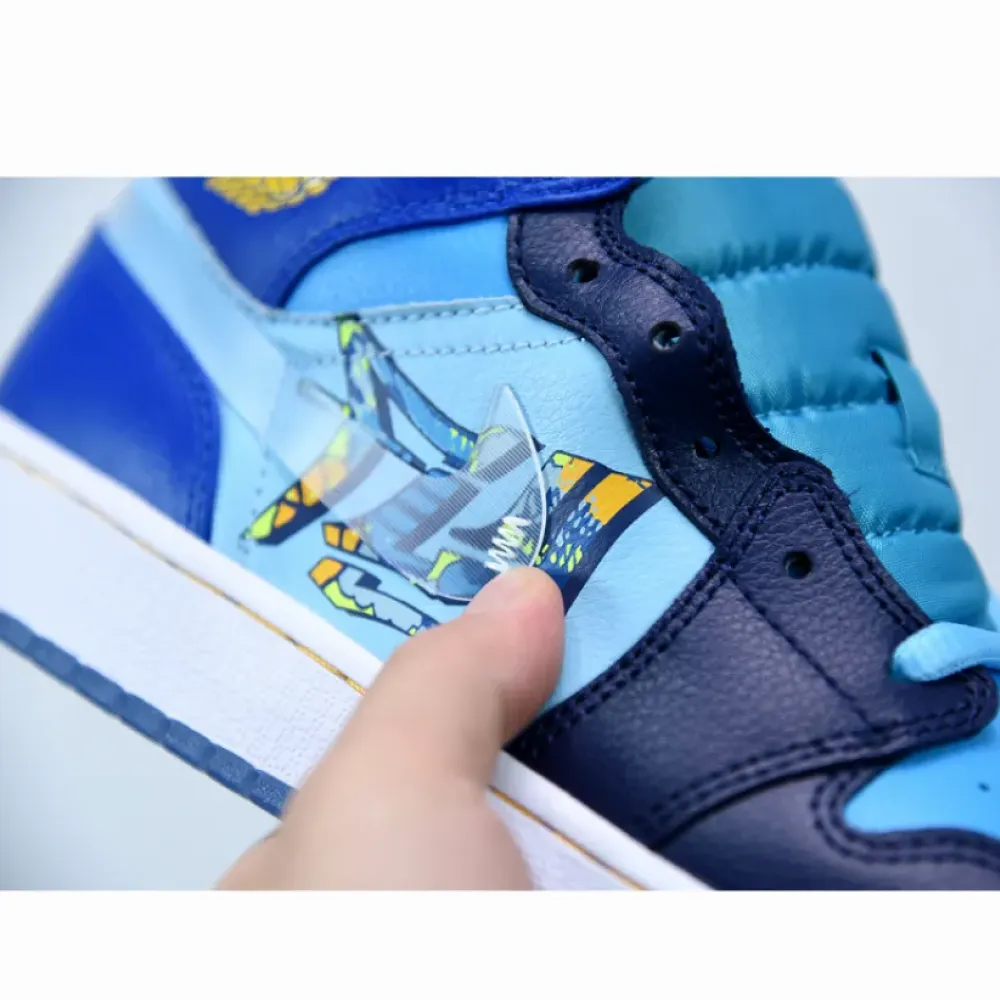 Air Jordan 1 Mid “Fly”  917698-201