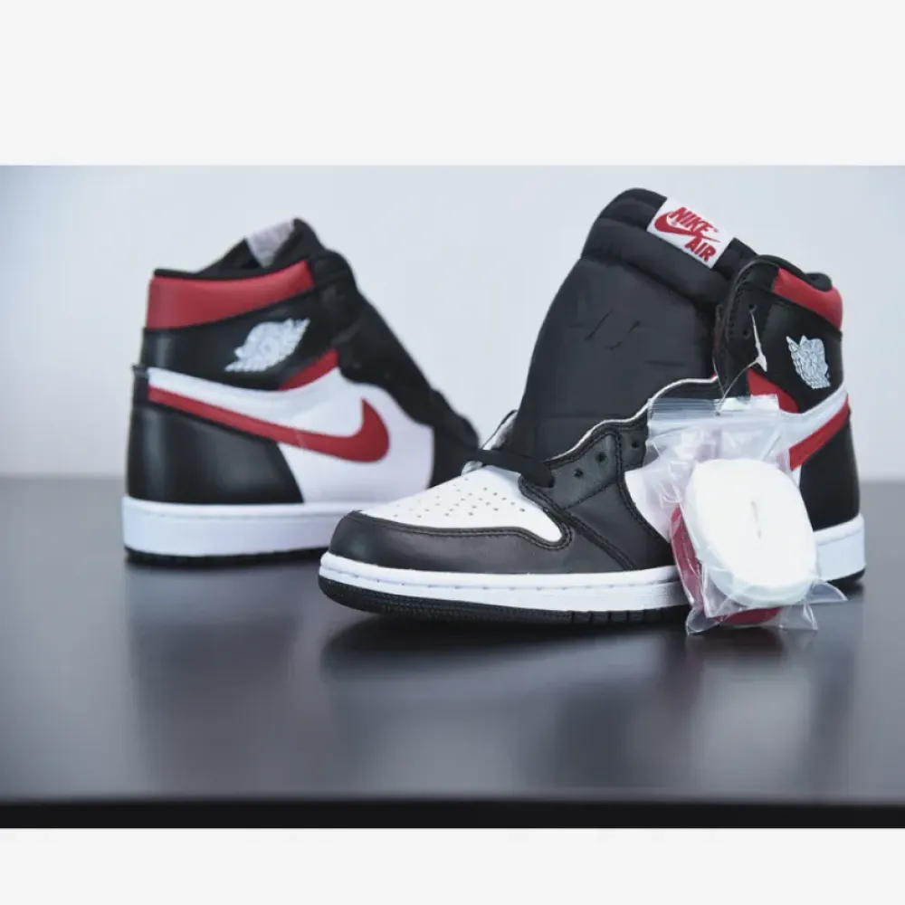 Air Jordan 1 Retro High OG Black/White-Sail-Gym Red 555088-061