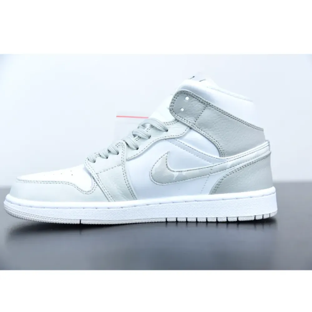 Air Jordan 1 Mid “Grey Camo”  DC9035-100