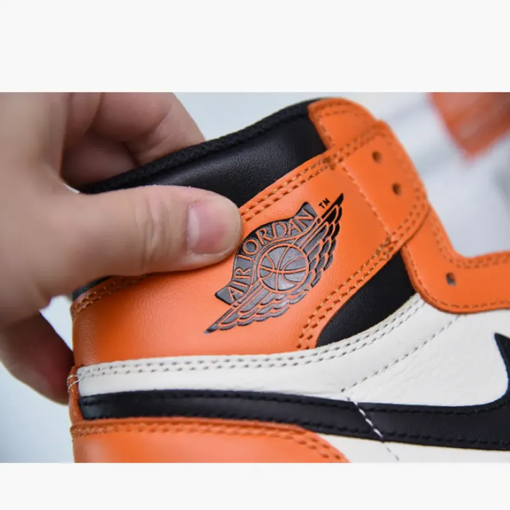Air Jordan 1 Retro High OG “Reverse Shattered Backboard” Sail/Starfish-Black 555088-113