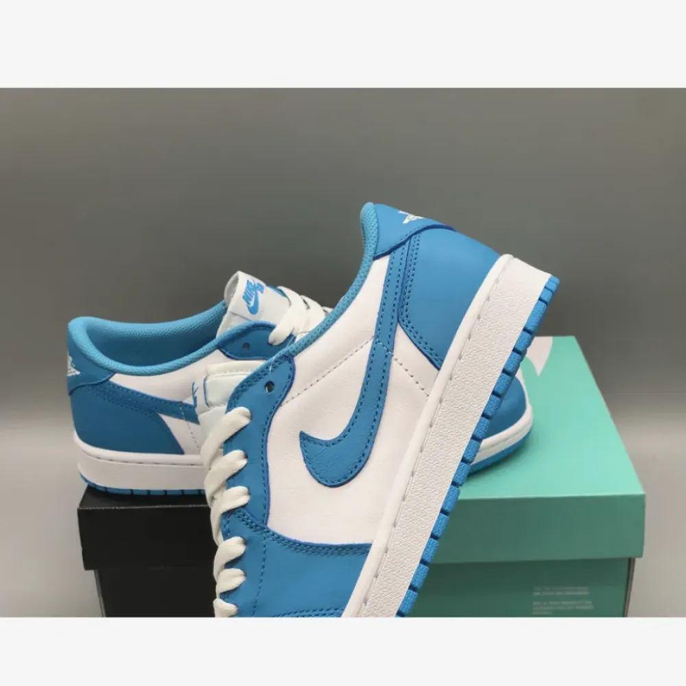 Nike SB x Air Jordan 1 Low “UNC” Dark Powder Blue/White CJ7891-401