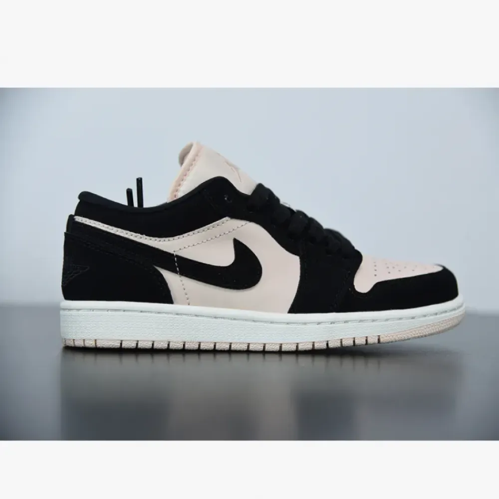 Air Jordan 1 Low WMNS Black/Guava Ice/Sail DC0774-003