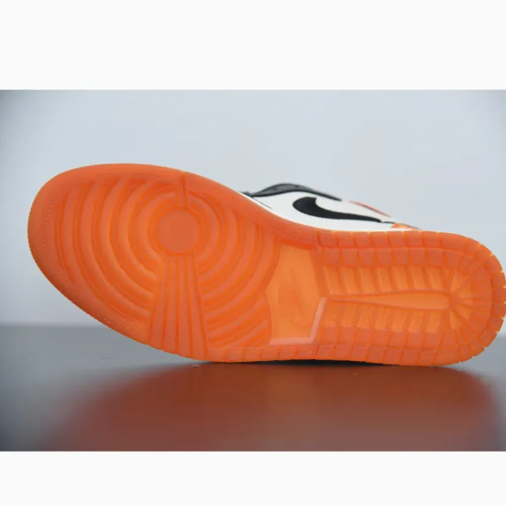 Air Jordan 1 Retro High Satin ‘Shattered Backboard’ Black/Starfish-Sail AV3725-010