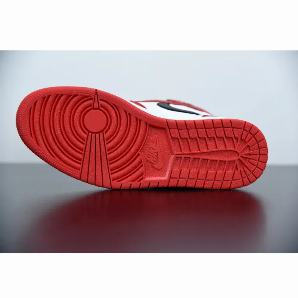 Air Jordan 1 Retro High ‘Homage To Home’ Black/White-University Red 861428-061