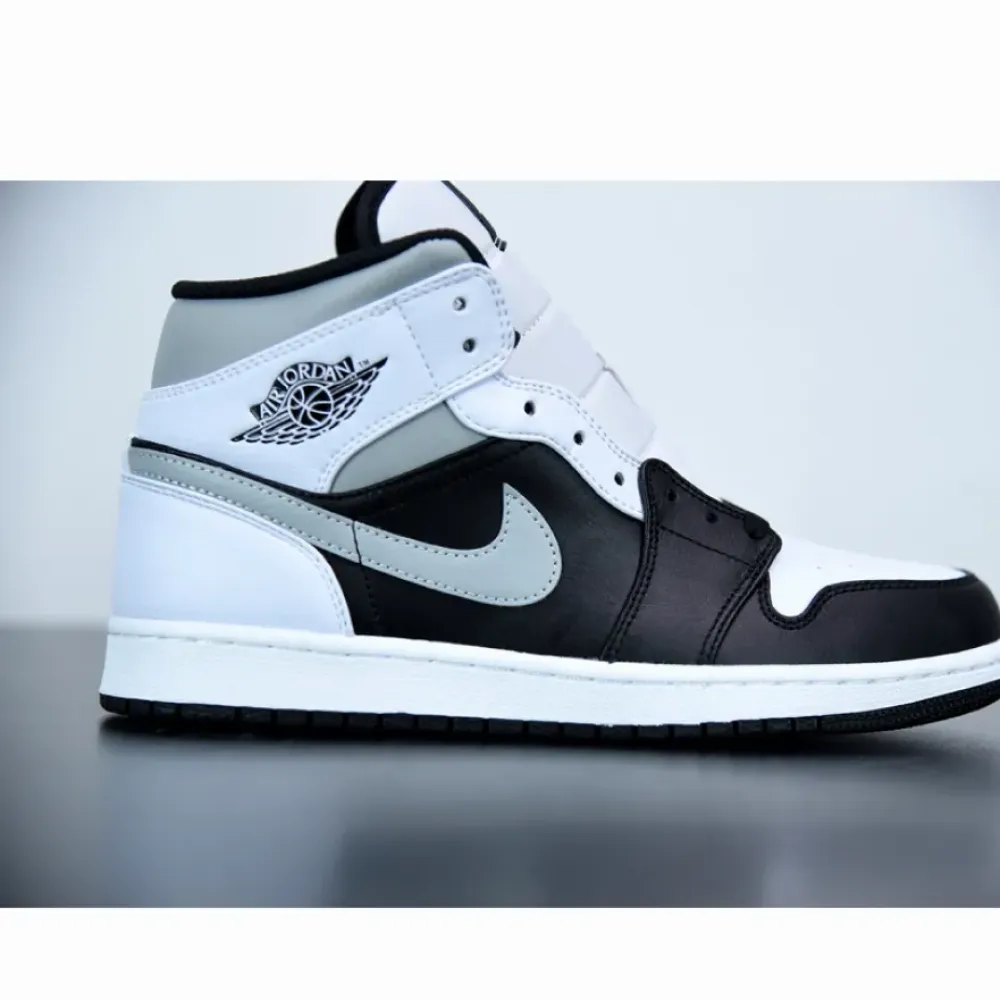 Air Jordan 1 Mid ‘White Shadow’ Black/Medium Grey-White 554724-073