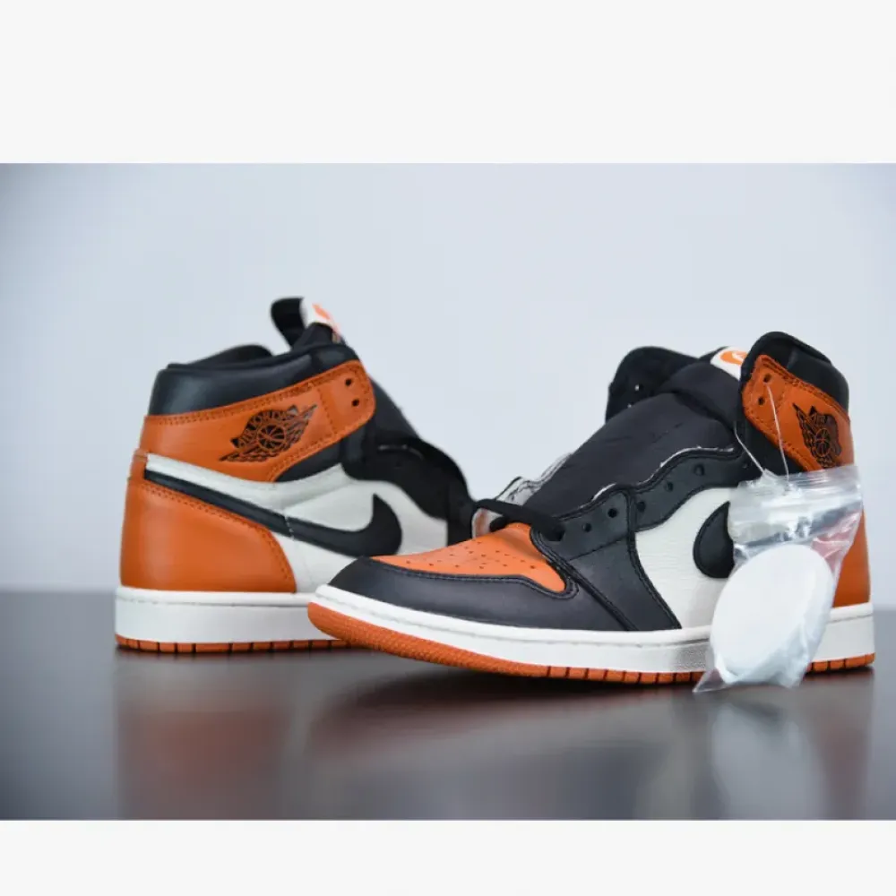 Air Jordan 1 Retro High OG ‘Shattered Backboard’ Black/White-Team Orange 555088-005
