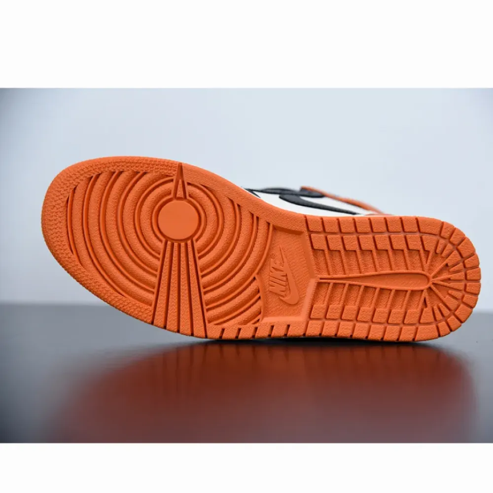Air Jordan 1 Retro High OG ‘Shattered Backboard’ Black/White-Team Orange 555088-005