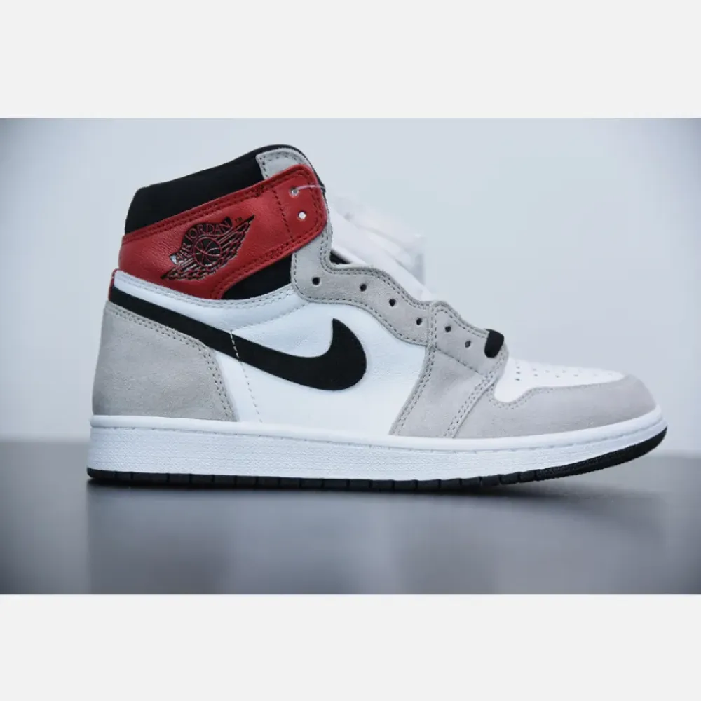 Air Jordan 1 High OG “Light Smoke Grey”  555088-126