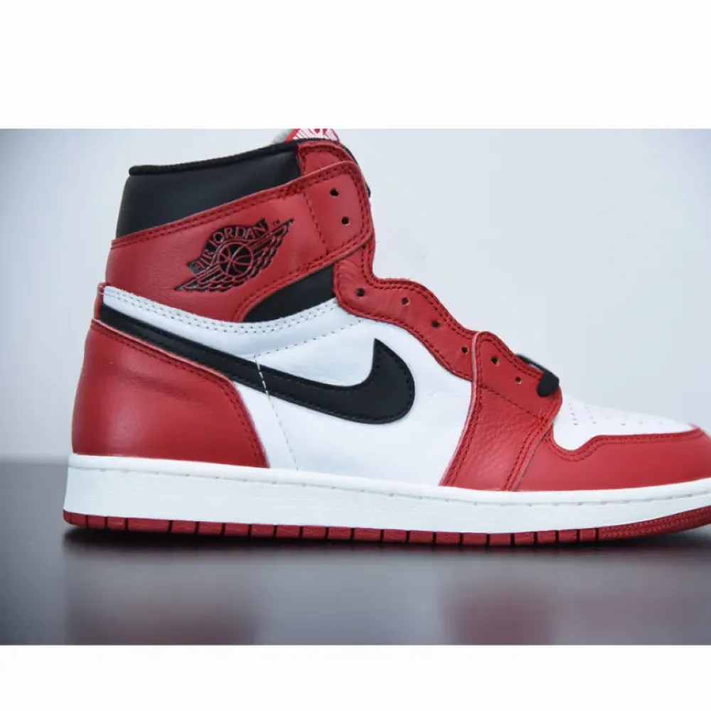 Air Jordan 1 Retro High OG “Chicago” White/Black-Varsity Red 555088-101