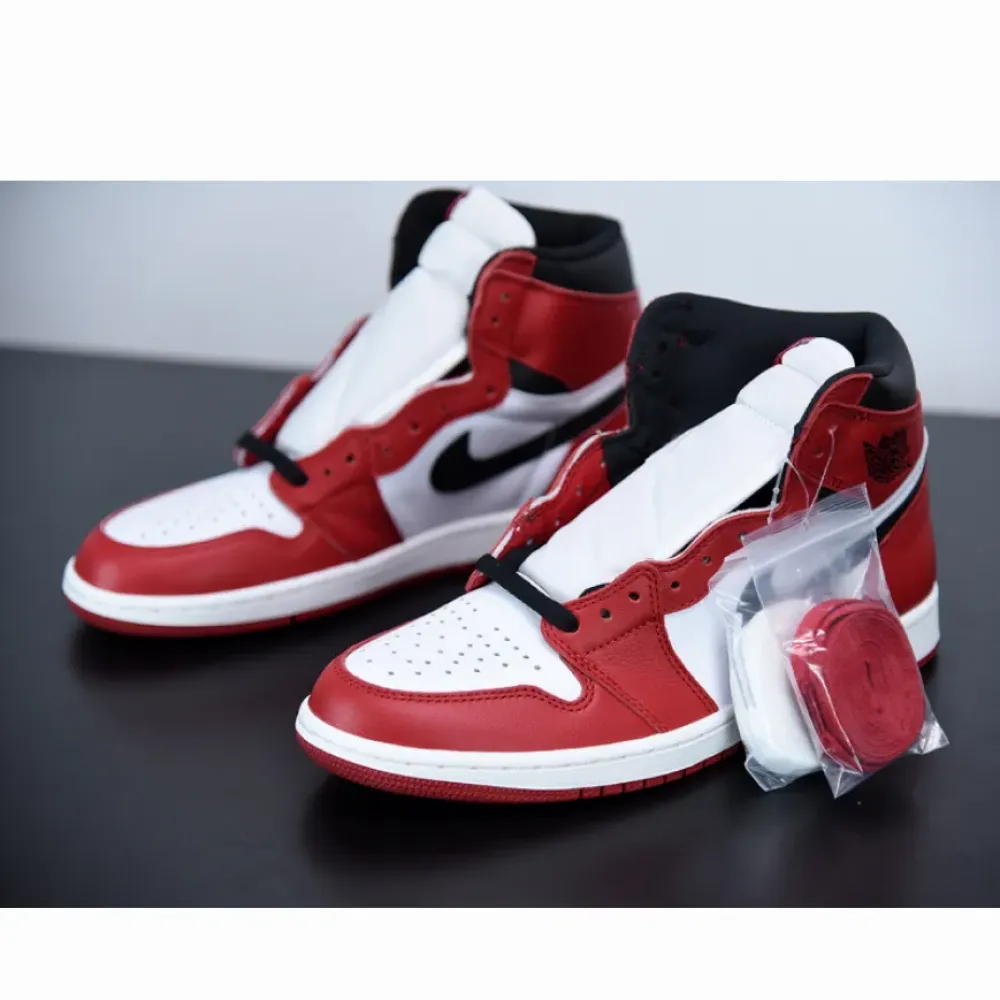 Air Jordan 1 Retro High OG “Chicago” White/Black-Varsity Red 555088-101