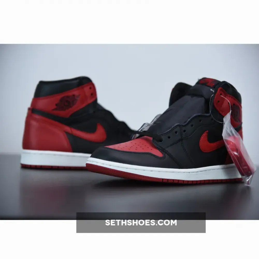 Air Jordan 1 Retro “Banned” Black/Varsity Red-White 555088-001
