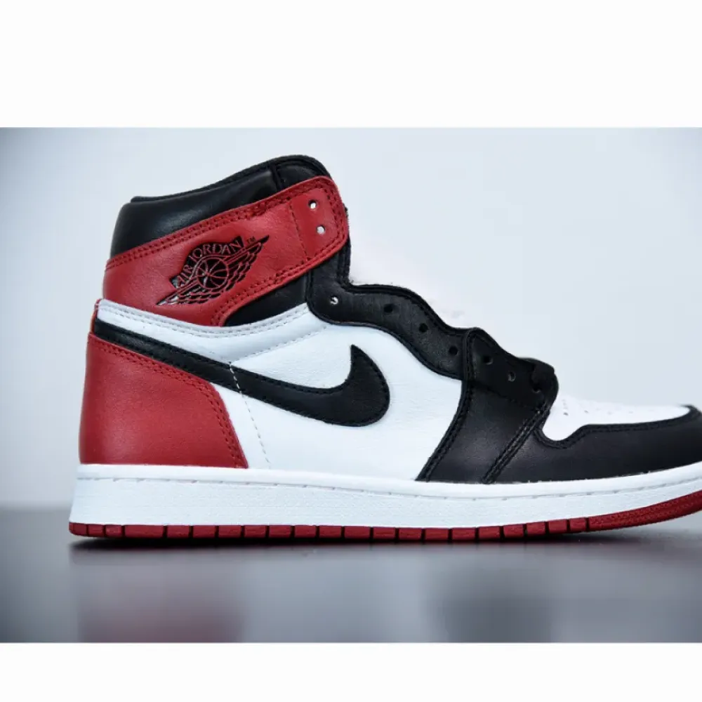 Air Jordan 1 Retro High OG “Black Toe” White/Black-Gym Red 555088-125