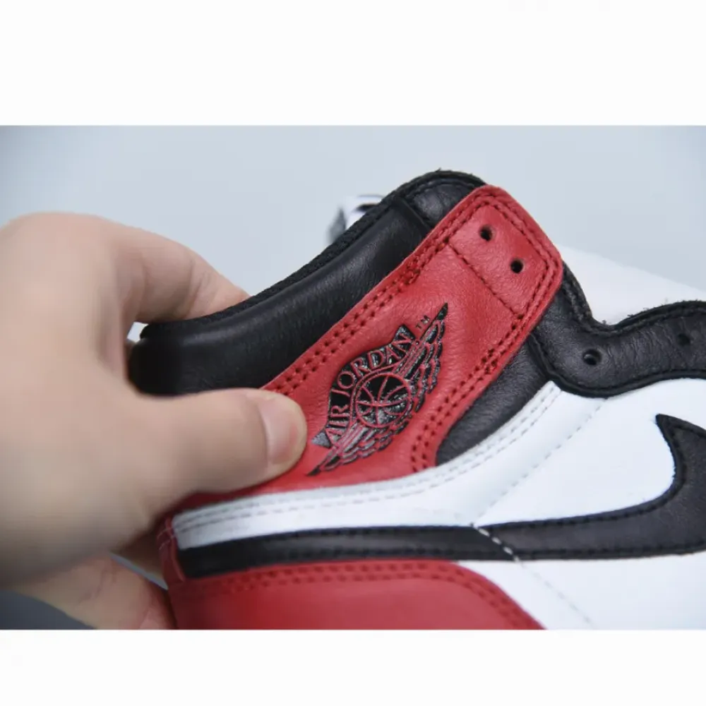 Air Jordan 1 Retro High OG “Black Toe” White/Black-Gym Red 555088-125