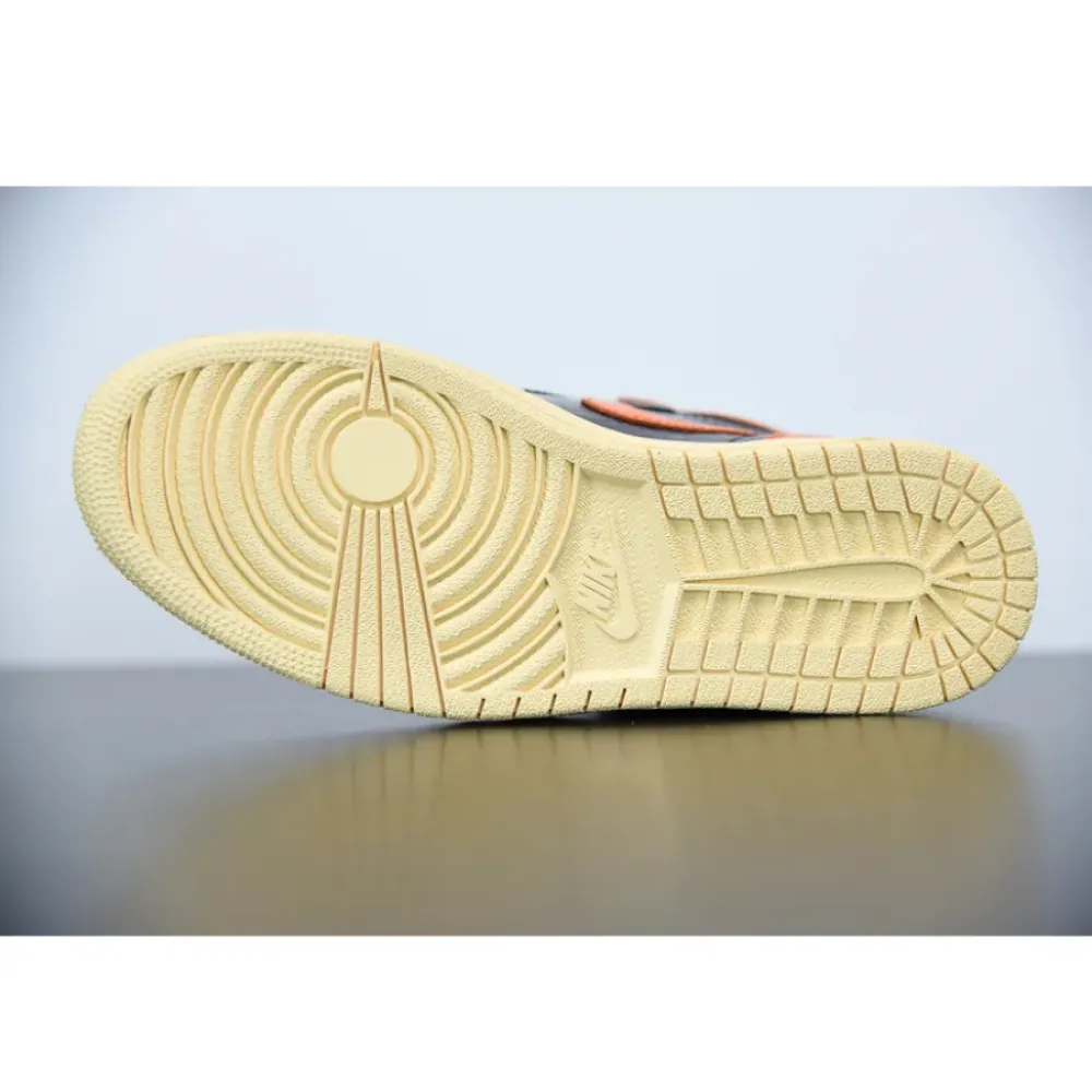 Air Jordan 1 Retro High OG “Shattered Backboard 3.0” Black/Pale Vanilla-Starfish 555088-028