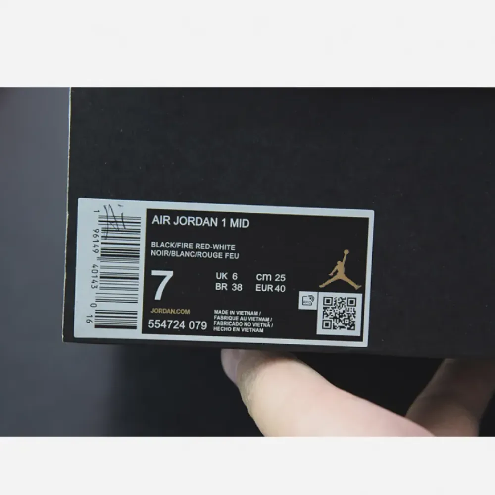 Air Jordan 1 Mid “Bred Toe” Black/White-Fire Red  554724-079