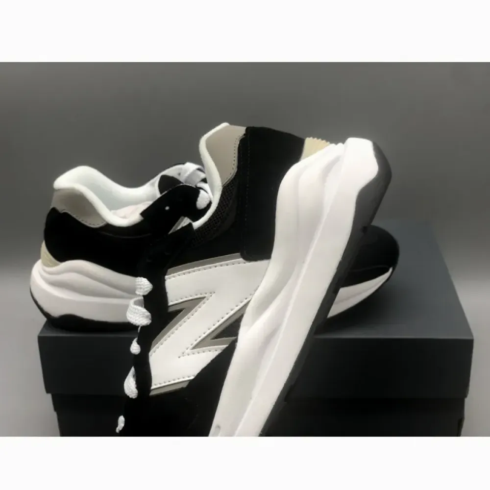 New Balance 57/40 Team Black/Grey/White  M5740CB