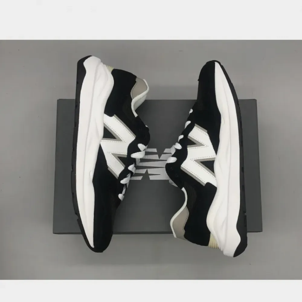 New Balance 57/40 Team Black/Grey/White  M5740CB