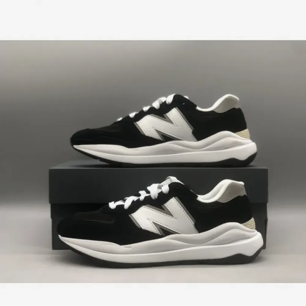 New Balance 57/40 Team Black/Grey/White  M5740CB