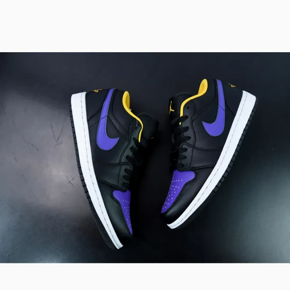Air Jordan 1 Low Black/Dark Concord-Taxi  553558-075