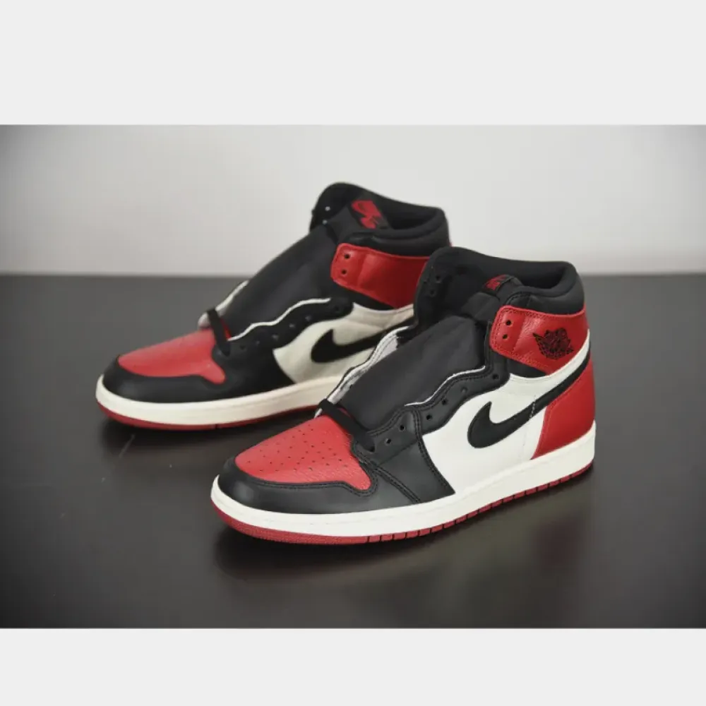 Air Jordan 1 Retro High OG “Bred Toe” Gym Red/Black-Summit White 555088-610