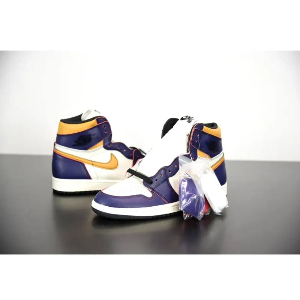 Nike SB x Air Jordan 1 “LA to Chicago” Court Purple/Sail-University Gold-Black CD6578-507