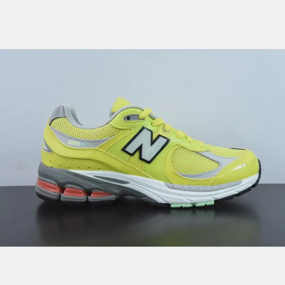 New Balance 2002R Yellow Lime  M2002RLC