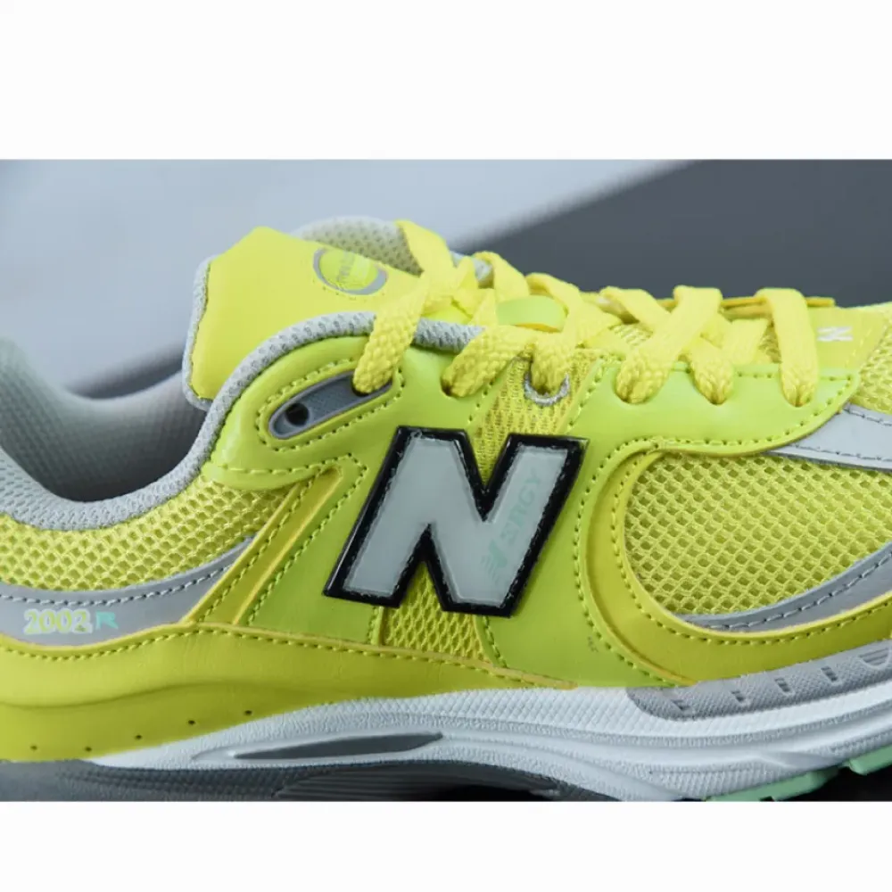 New Balance 2002R Yellow Lime  M2002RLC