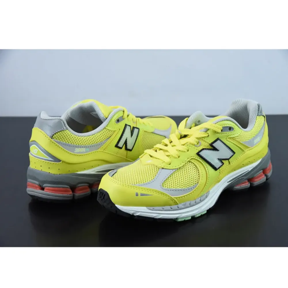 New Balance 2002R Yellow Lime  M2002RLC