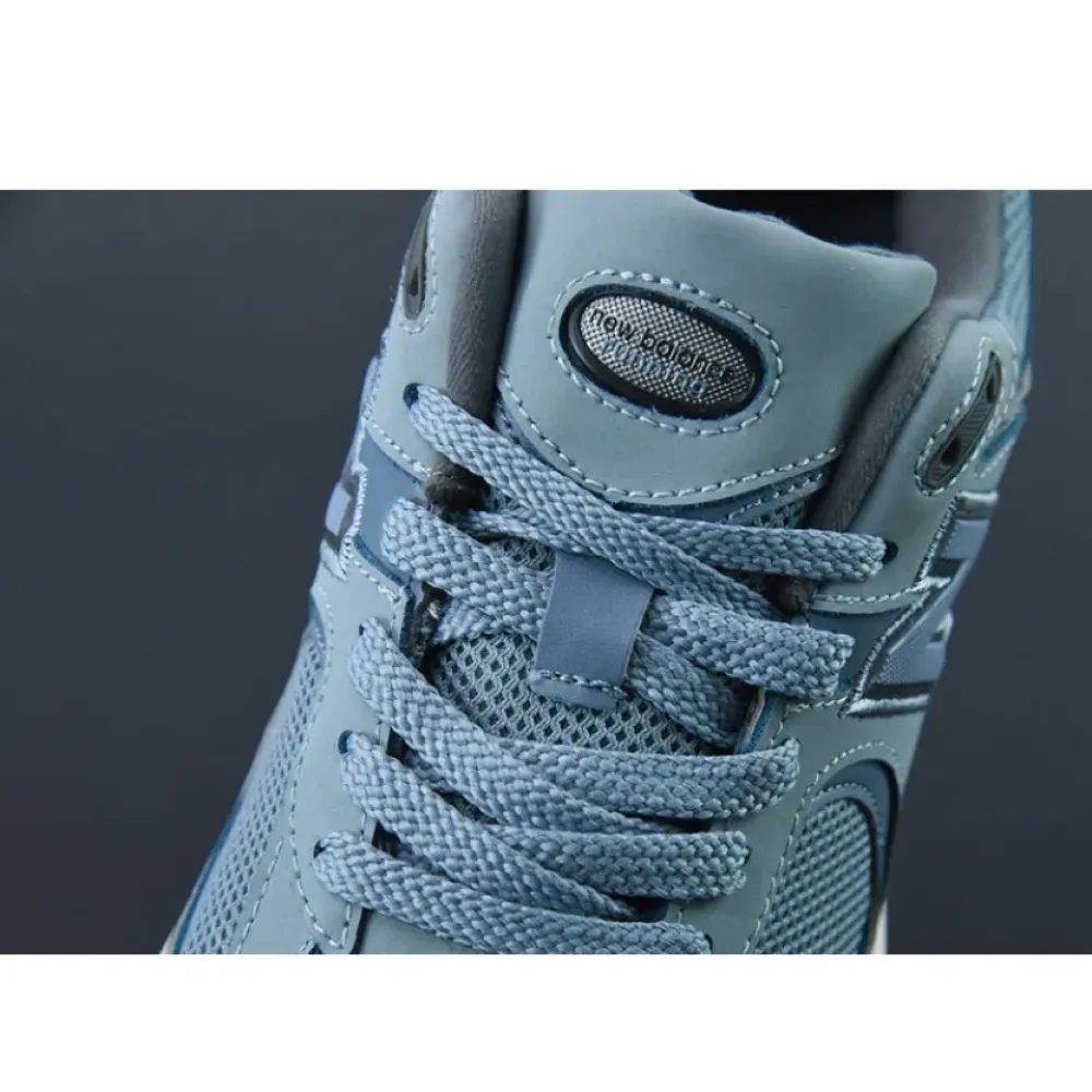 New Balance 2002R Light Blue Suede ML2002RR