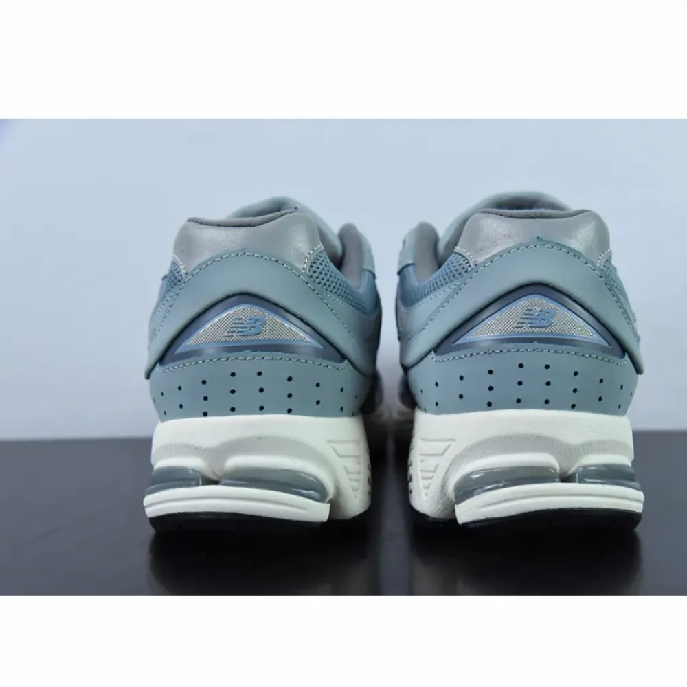 New Balance 2002R Light Blue Suede ML2002RR