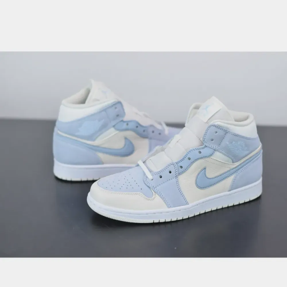 Air Jordan 1 Mid SE Light Blue White  DA4666-100