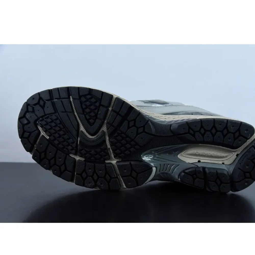 New Balance 2002R Grey Pocket  M2002RVC