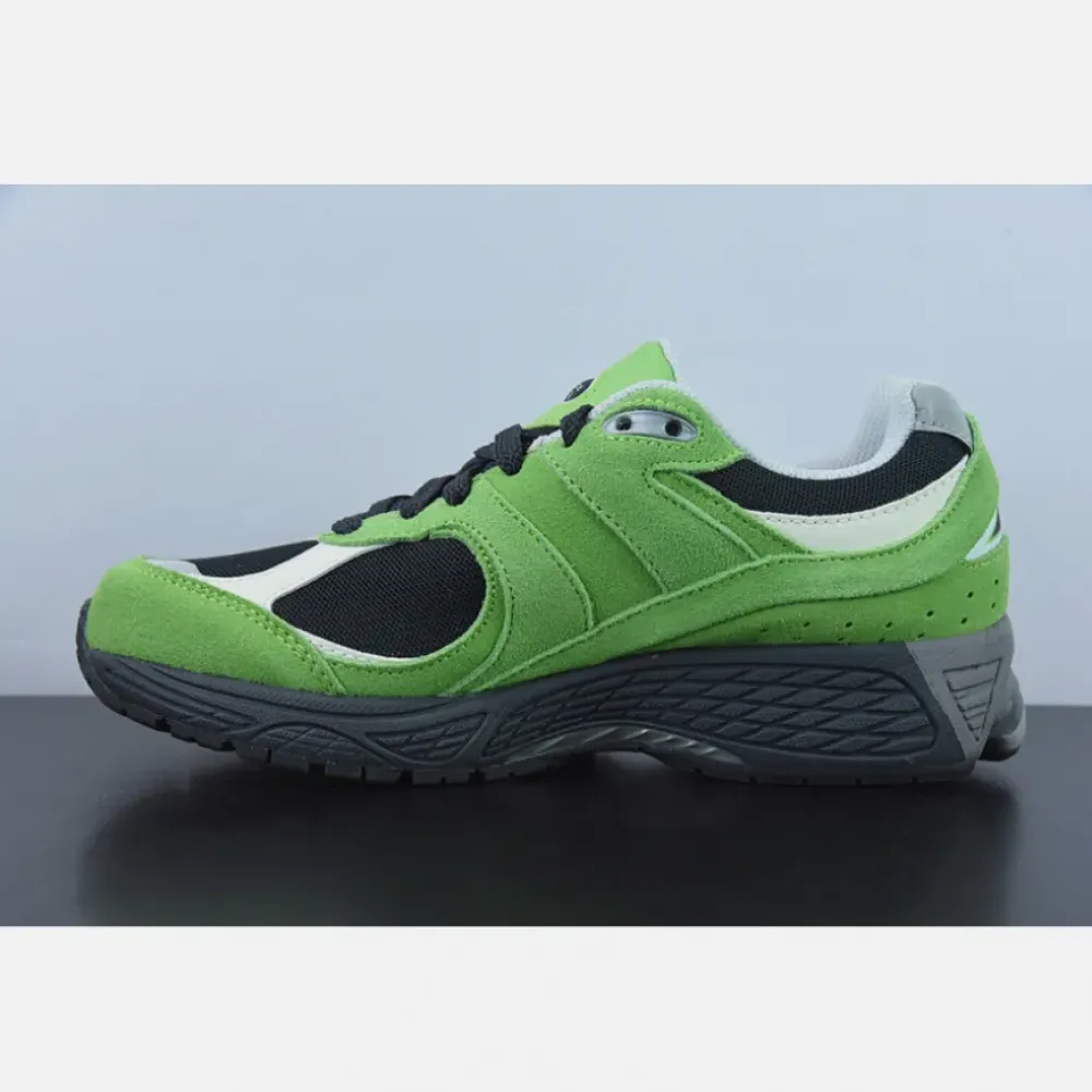 New Balance 2002R “Good Vibes Pack” Green M2002RGZ