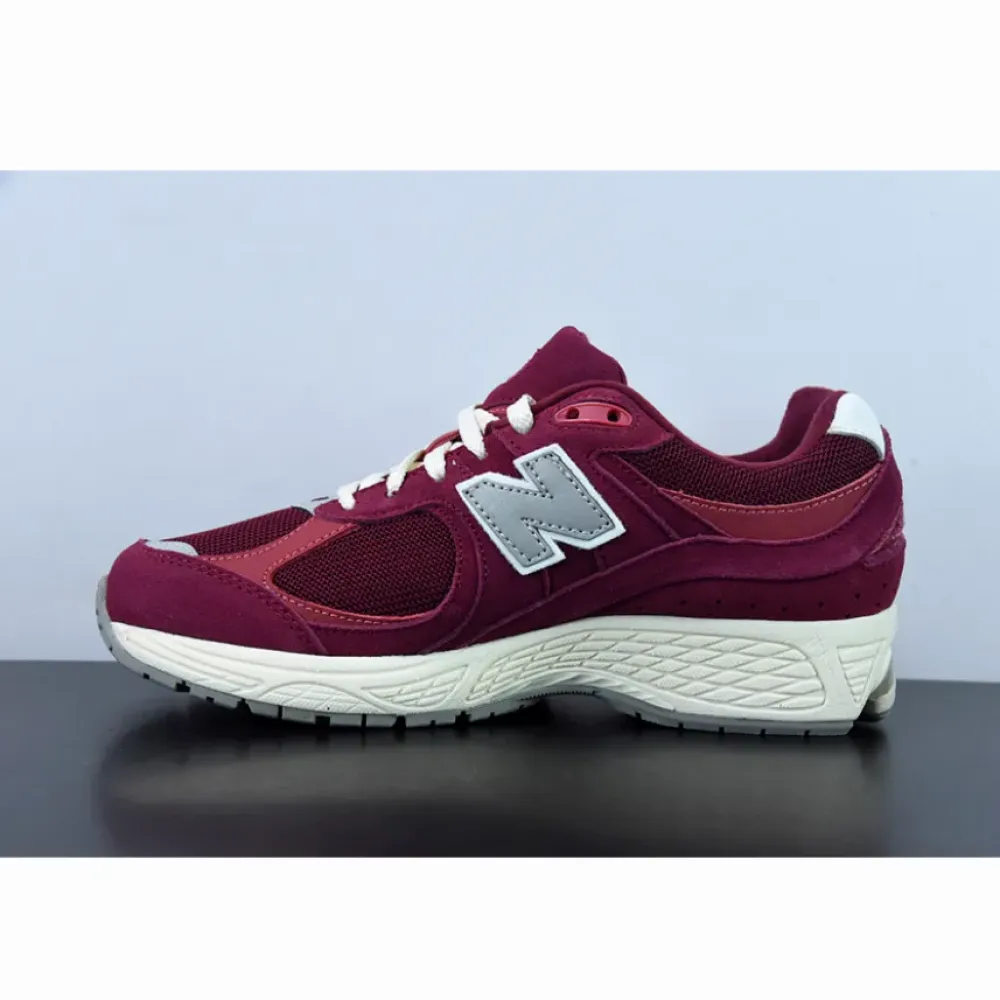 New Balance 2002R Garnet  M2002RHA