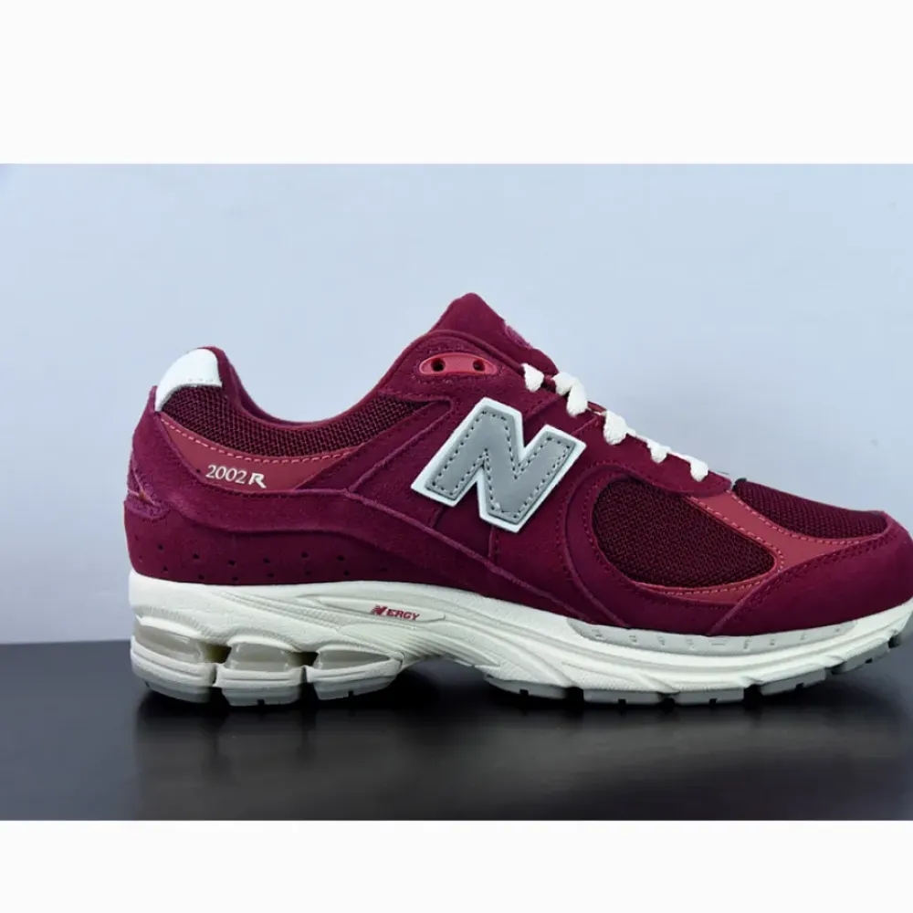 New Balance 2002R Garnet  M2002RHA