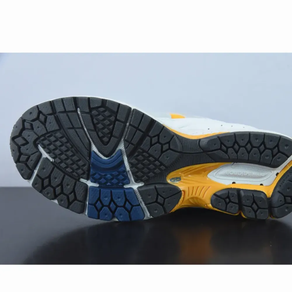 New Balance 2002R White Lagoon  M2002RLA