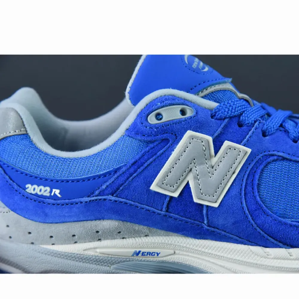 New Balance 2002R “Blue Suede”  M2002RHU