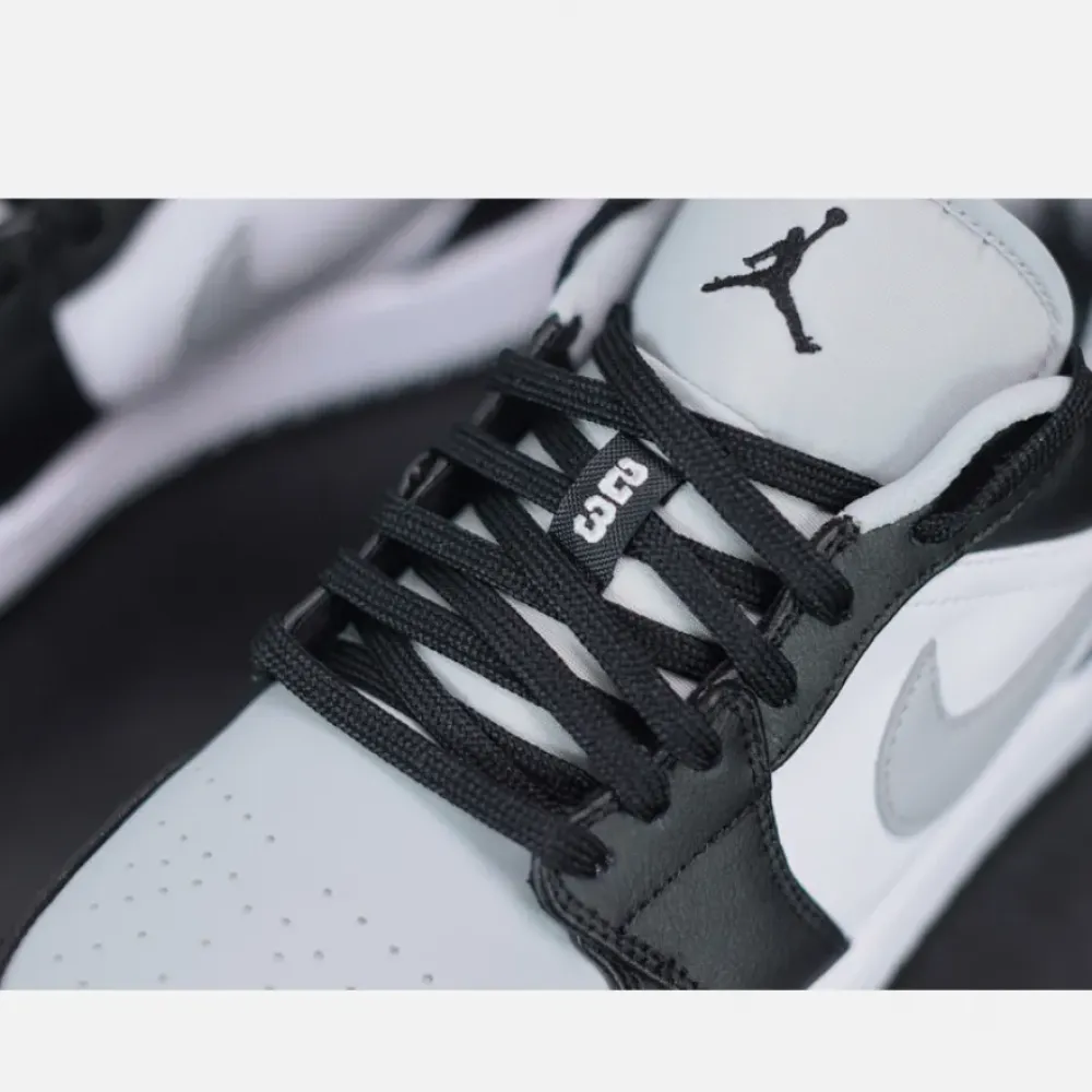 Air Jordan 1 Low Black/Light Smoke Grey-White  553558-039