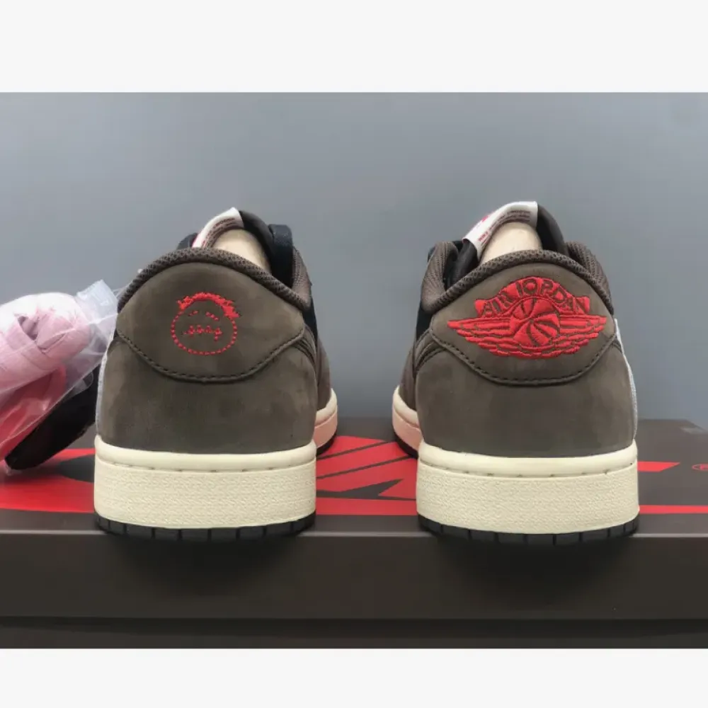 Travis Scott x Air Jordan 1 Low OG SP “Dark Mocha”  CQ4277-001