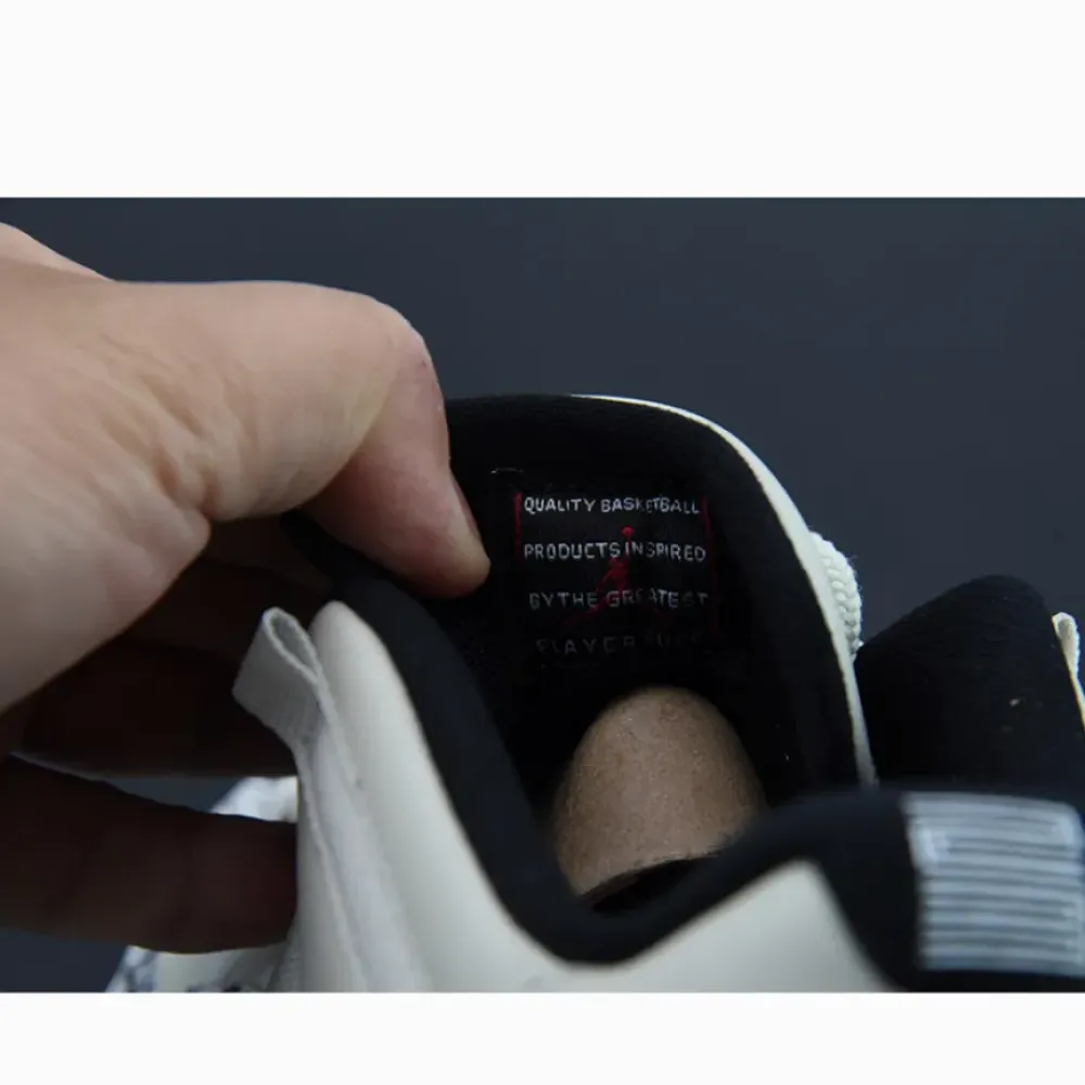 Air Jordan 11 Low Snakeskin Light Bone  CD6846-002