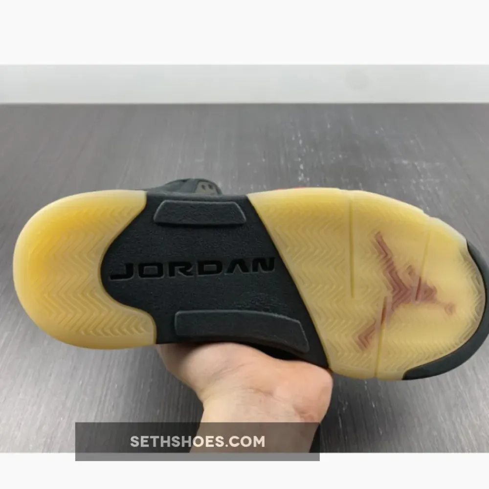 Air Jordan 5 Gore-Tex Off-Noir/Fire Red-Black-Muslin  DR0092-001