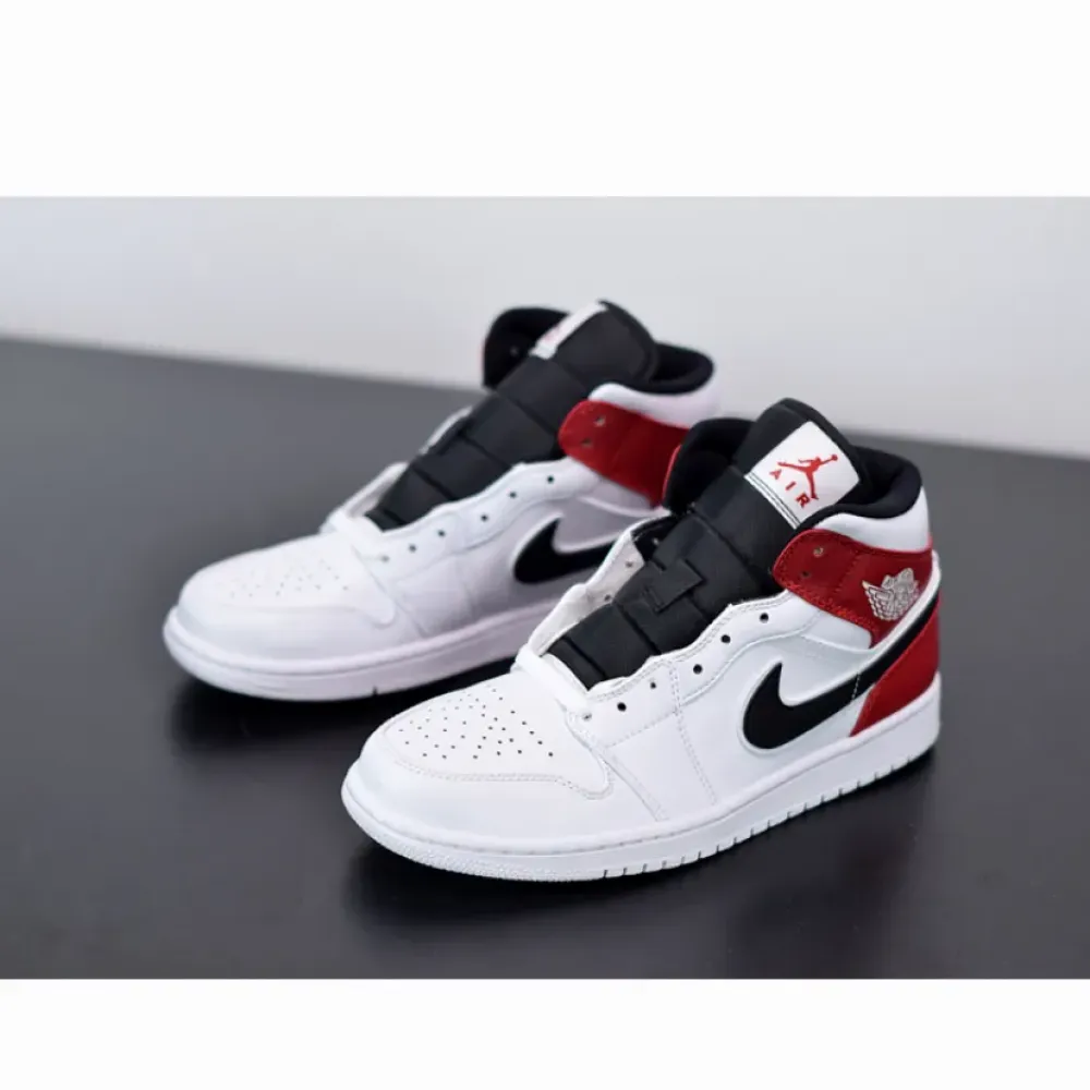 Air Jordan 1 Mid “Chicago” White Red Black 554724-116