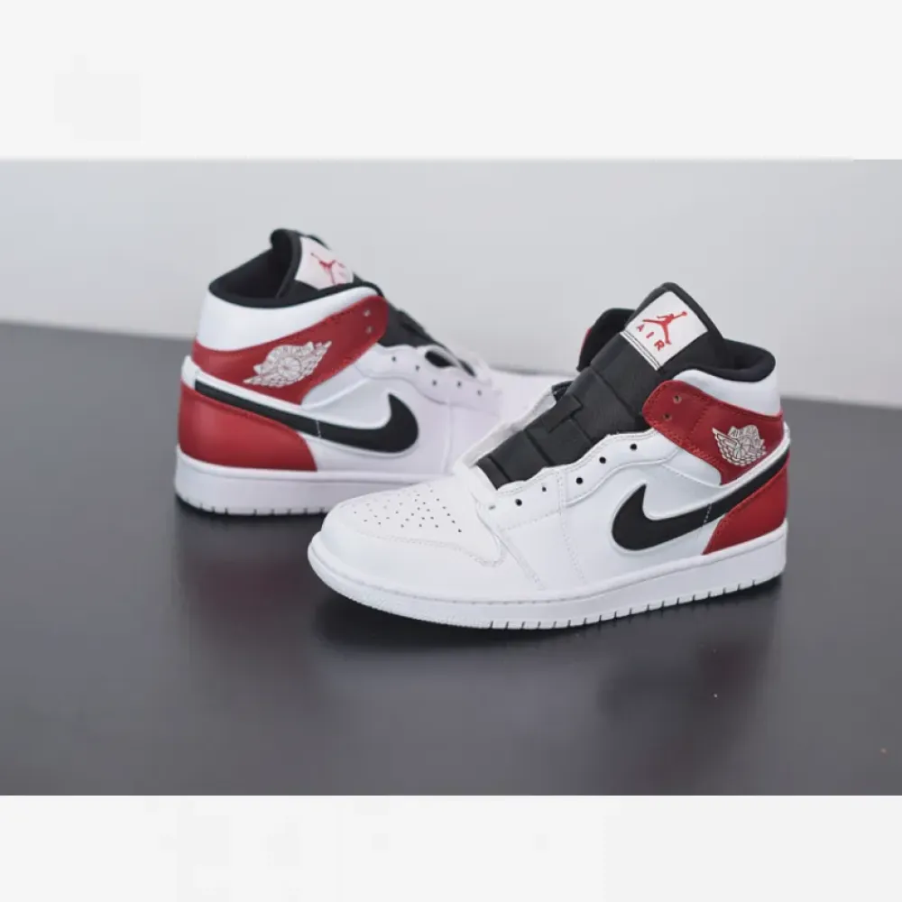 Air Jordan 1 Mid “Chicago” White Red Black 554724-116