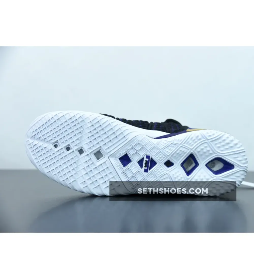 Nike LeBron 18 “Lakers” Black/Metallic Gold-Court Purple-White  CQ9283-004