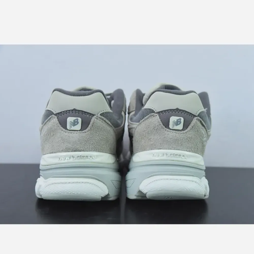 Levi’s x New Balance 990v3 Elephant Skin M990LV3